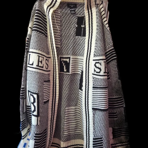 #54 - Forever 21 "Blessed" Men's B & W Cardigan Patterned Sweater. Size Medium - Picture 3 of 6